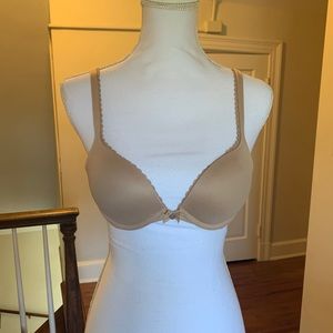Victoria’s Secret Nude Push Up Bra
